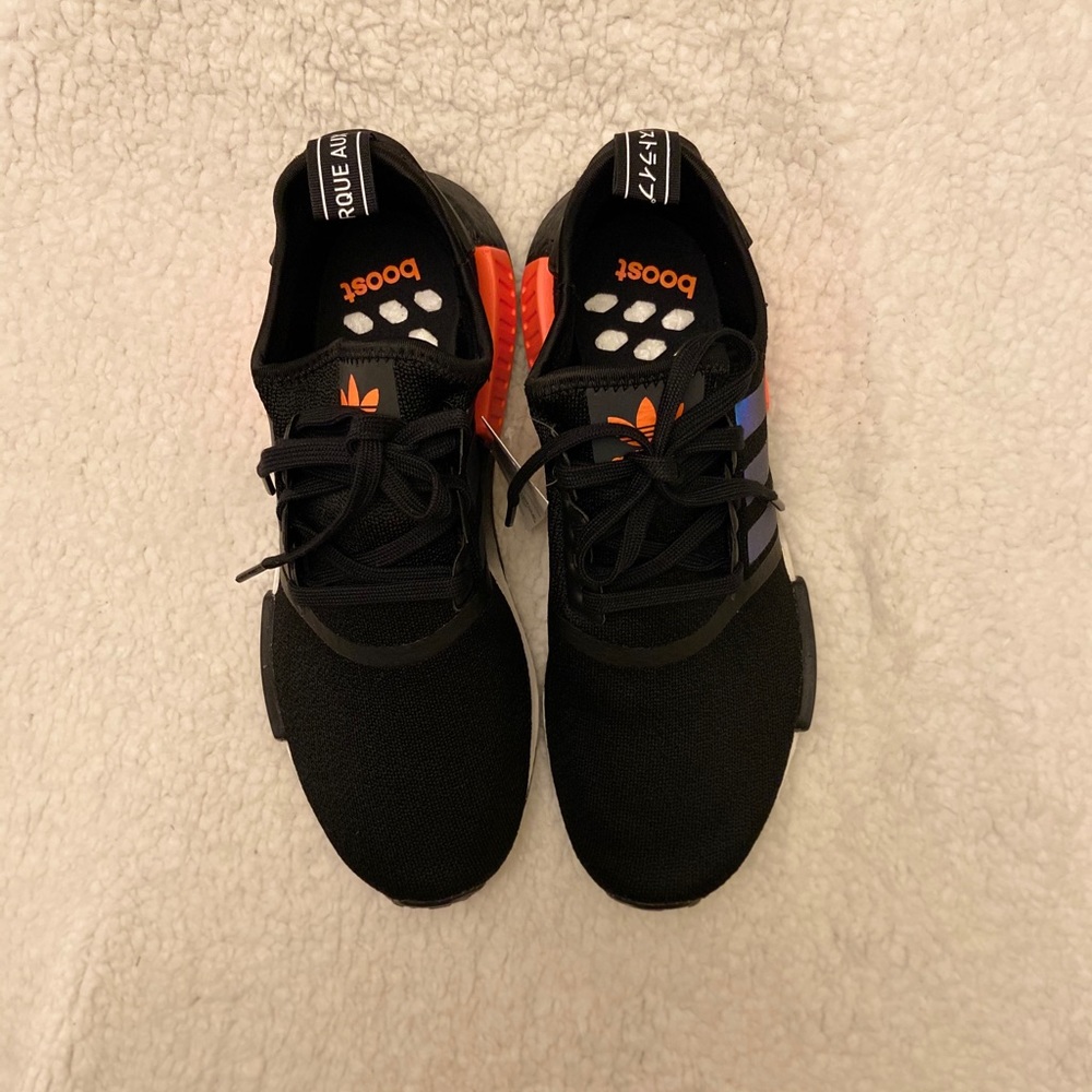 ADIDAS NMD R1 - Picture 4 of 8